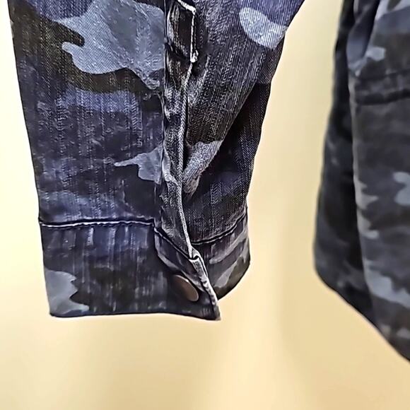 Lane Bryant Blue Camo Jacket Blazer 100% Lyocell Snap Closures Woman Sz 14/16 - Picture 6 of 10